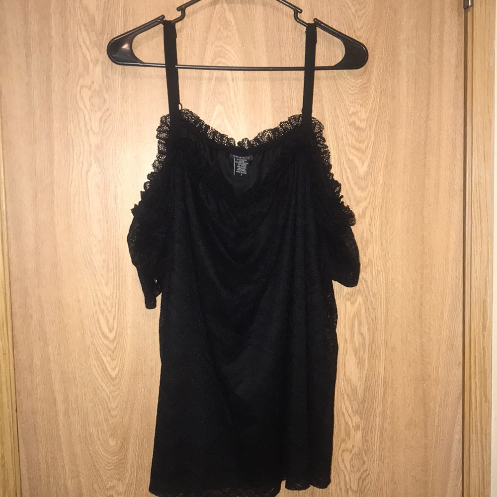 Torrid black lace cold shoulder top